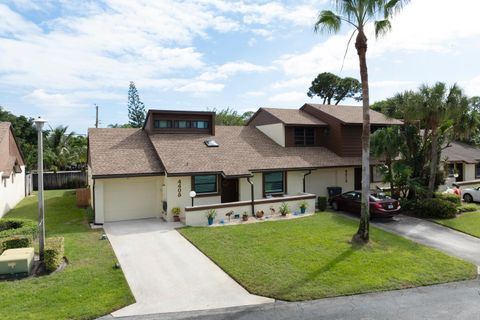 A home in Lake Worth