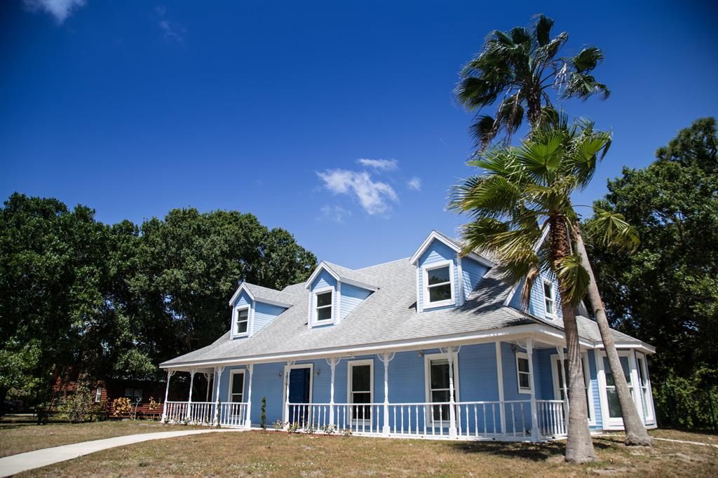 Photo of 416 E Weatherbee Road S, Fort Pierce, FL 34982 (MLS # R10706813)