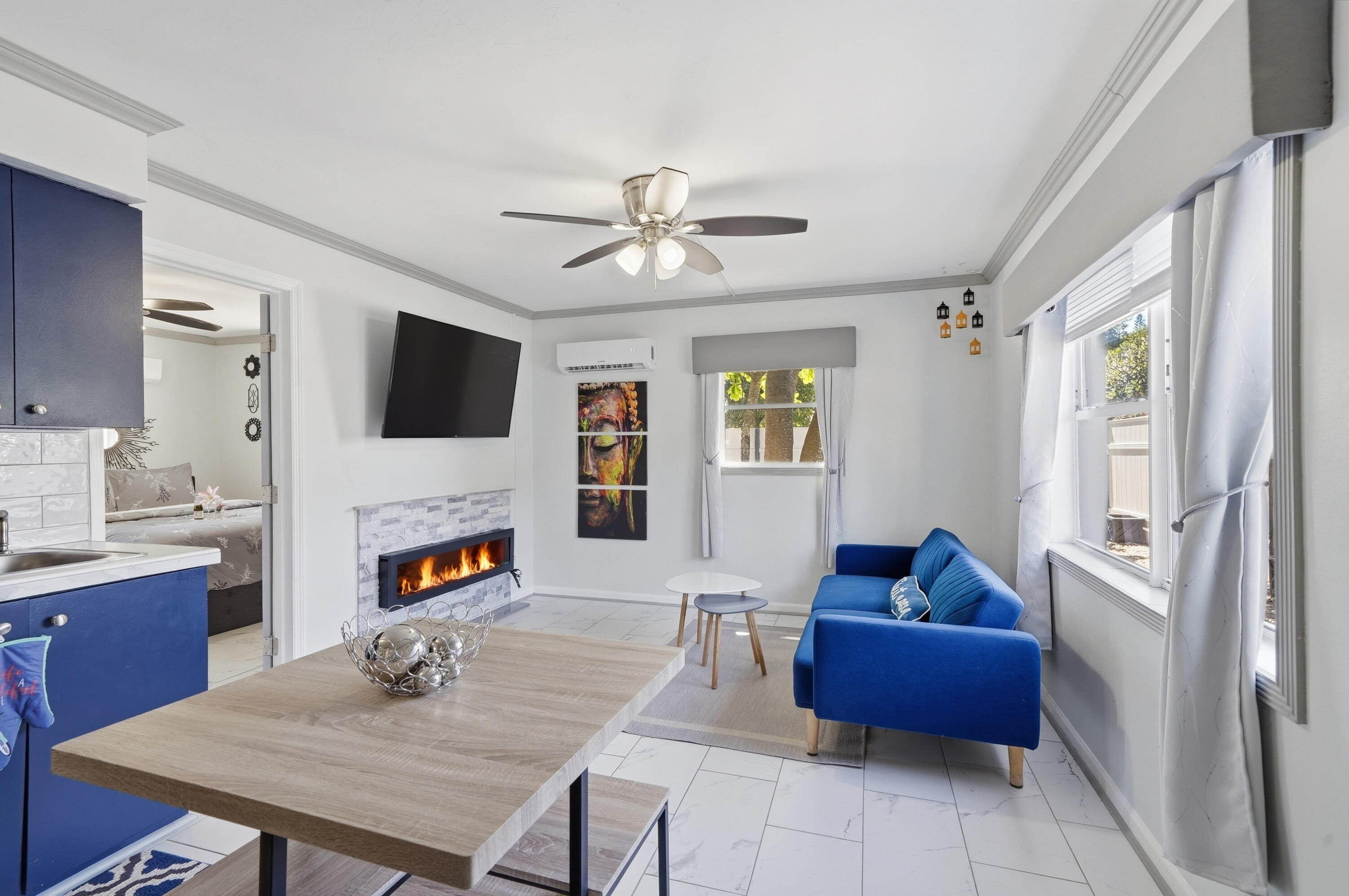 1100 NW 3rd Avenue 1-2