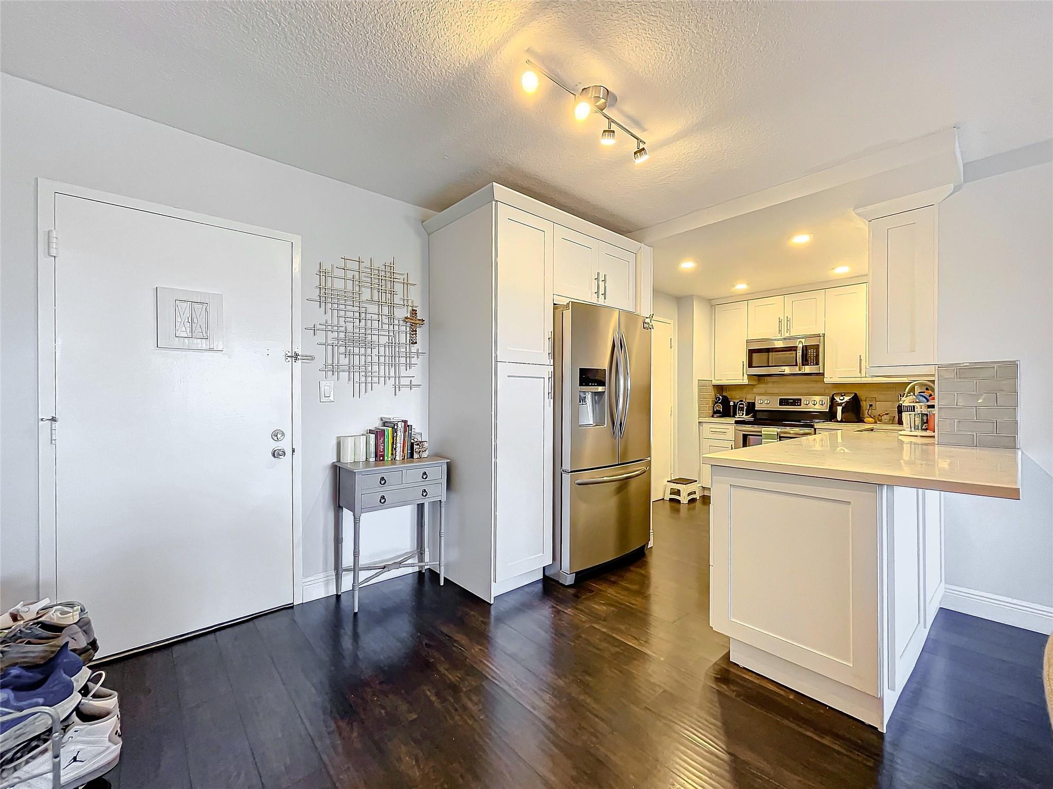 Runaway Bay - Residential