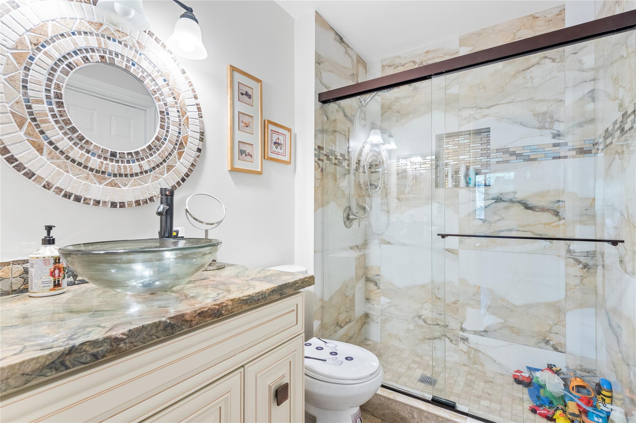 The Lakes 109-9 B - Residential