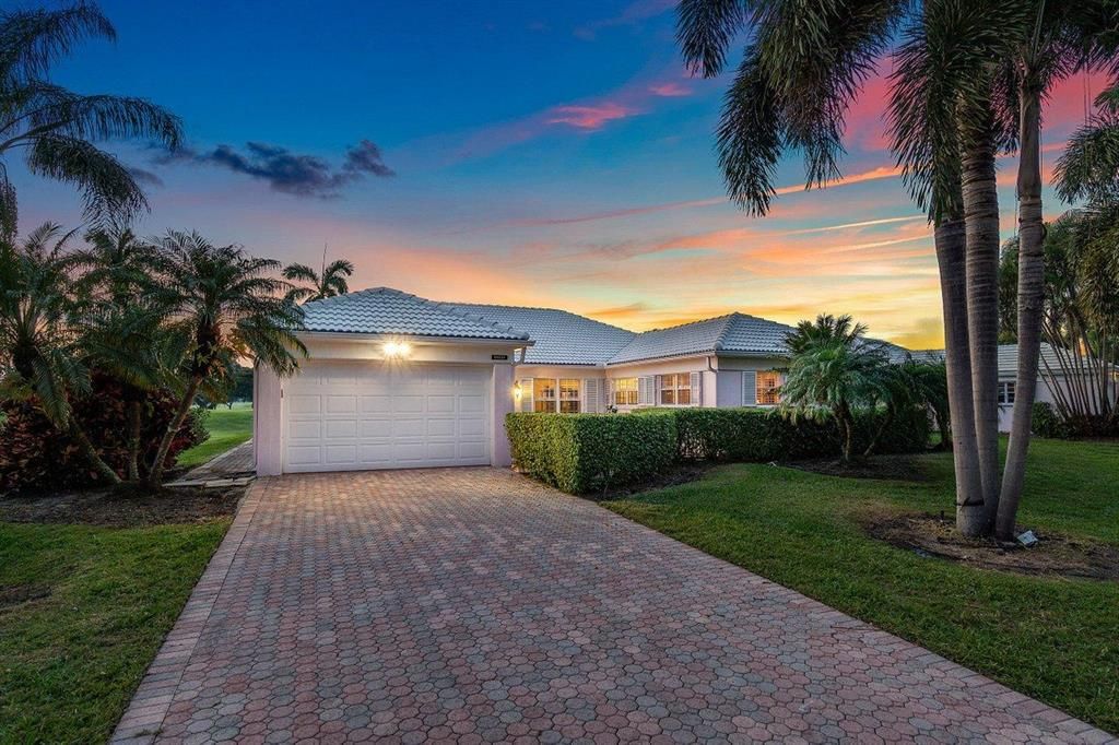 Photo of 4351 Sanderling Lane, Boynton Beach, FL 33436 (MLS # R10684938)