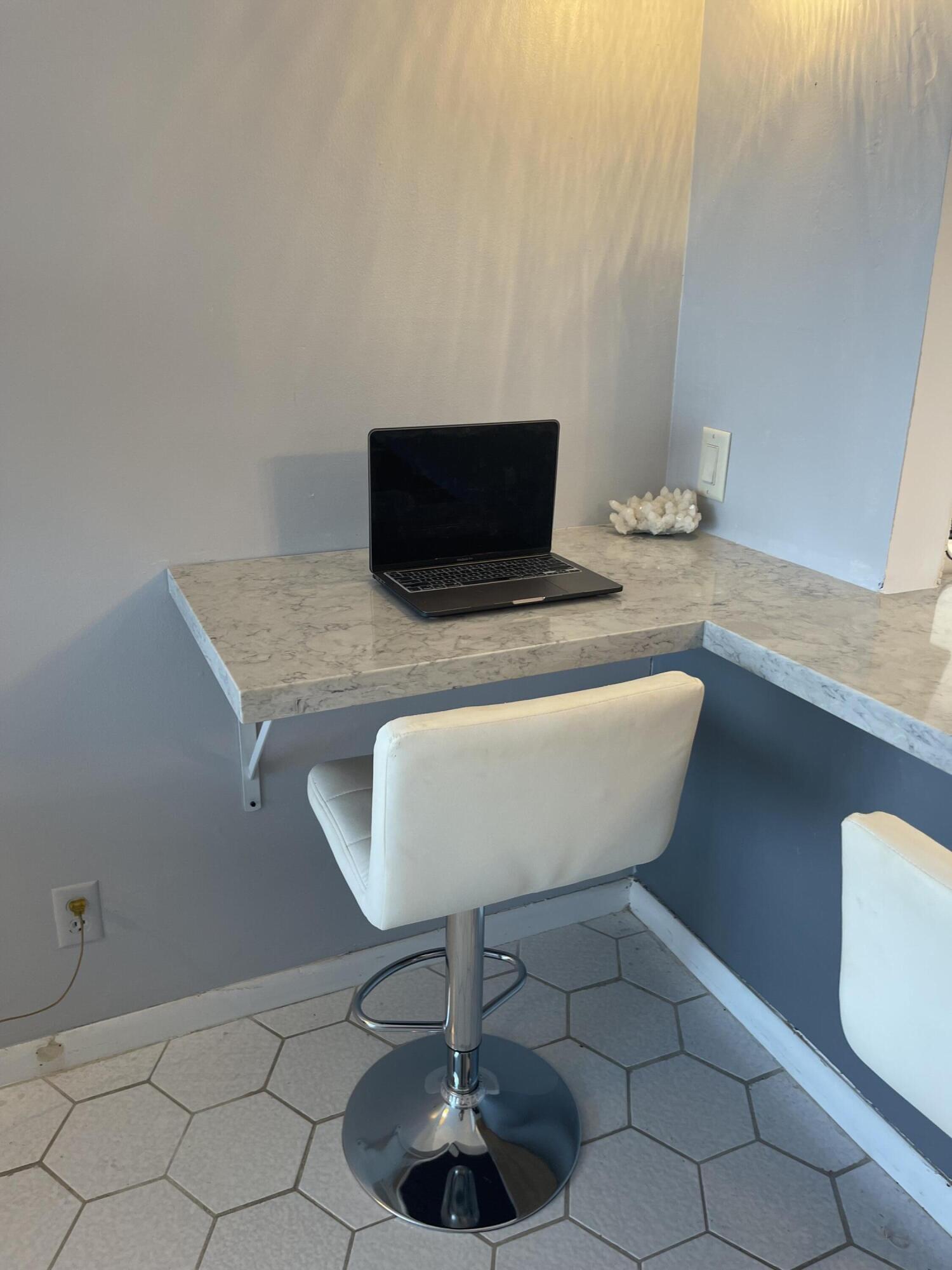 PORTOFINO CONDO PT OF LTS 15 AND 16,JARVIS PAR - Residential