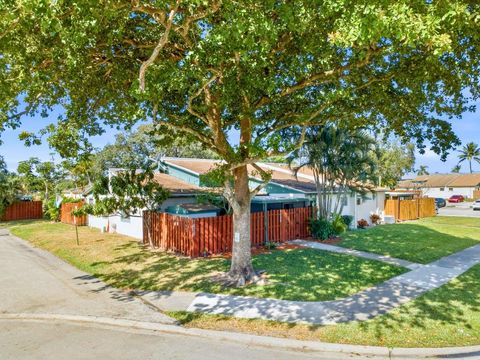 1020 Manor Drive 1-C Palm Springs FL 33461