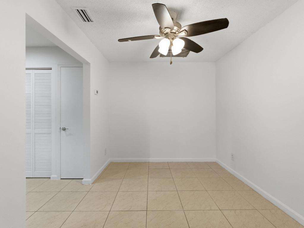 TREE LAKE - Residential