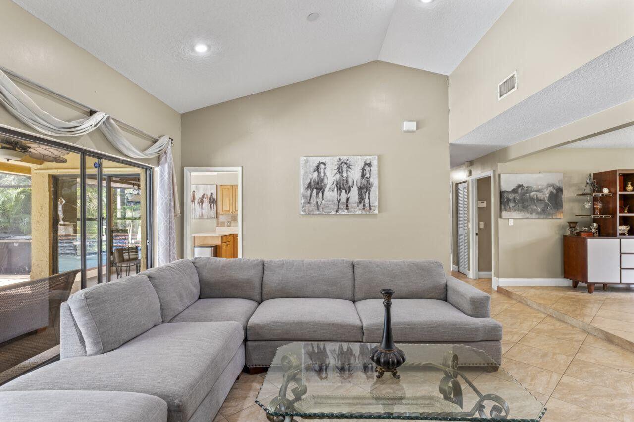 GREENVIEW SHORES 1 OF WEL - Residential Lease