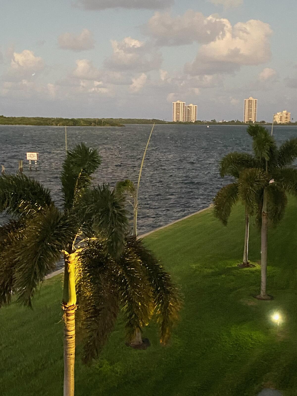 SHORE CLUB - Residential