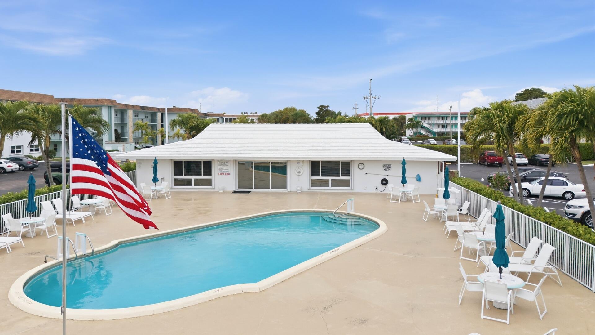 SHORE CLUB - Residential