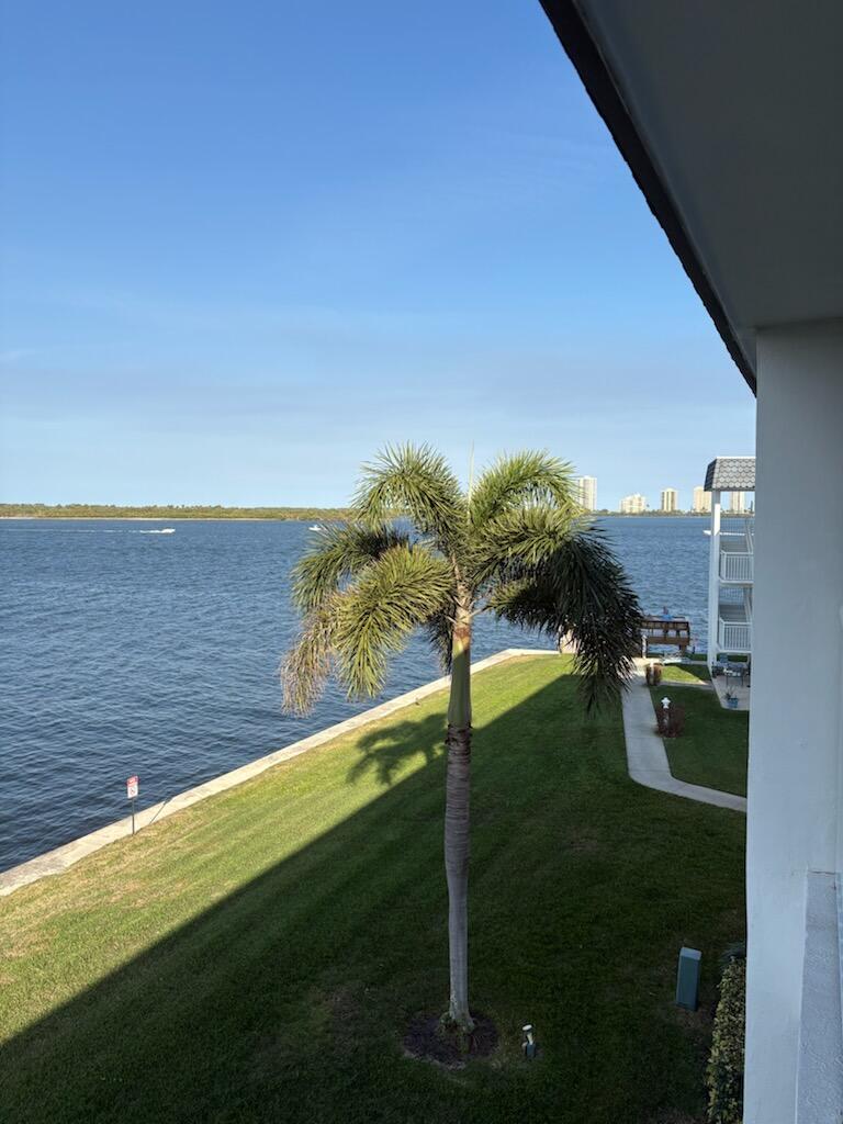 SHORE CLUB - Residential