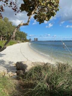 SHORE CLUB - Residential