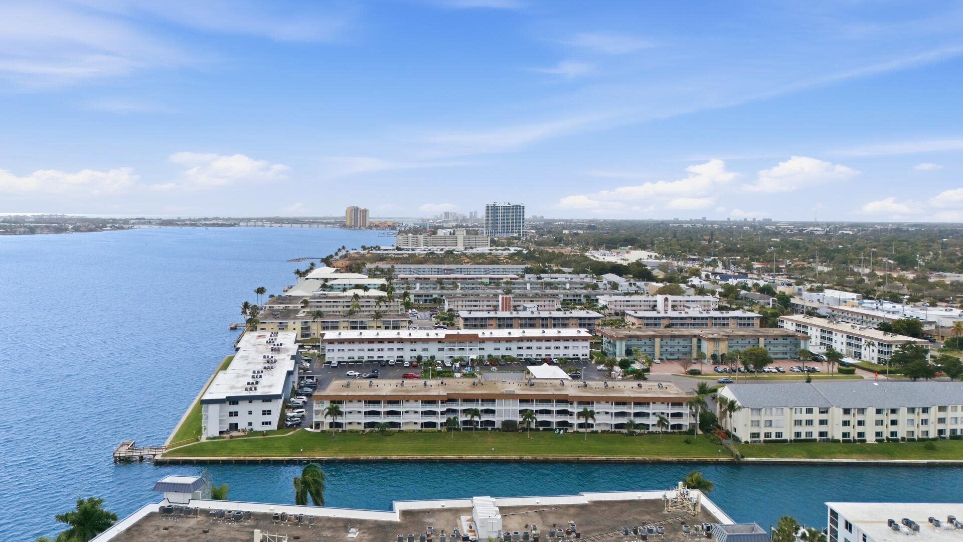 SHORE CLUB - Residential