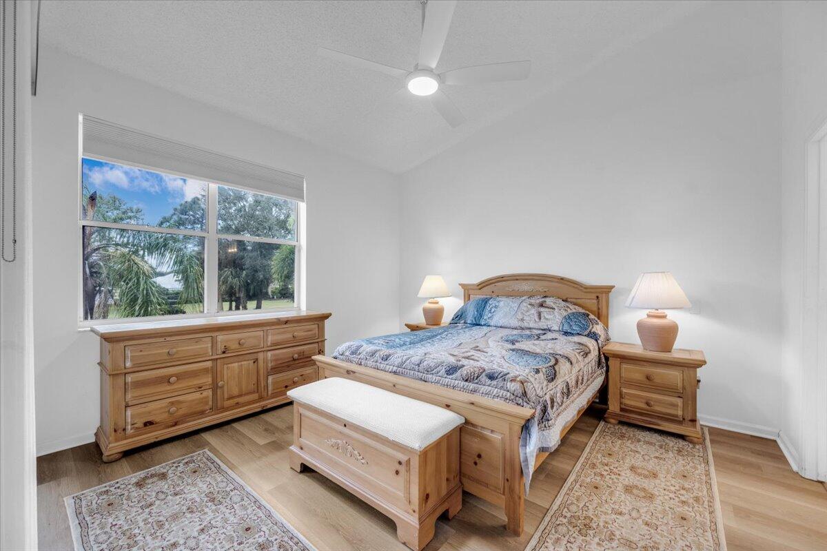 THE LITTLE CLUB CONDO - Residential