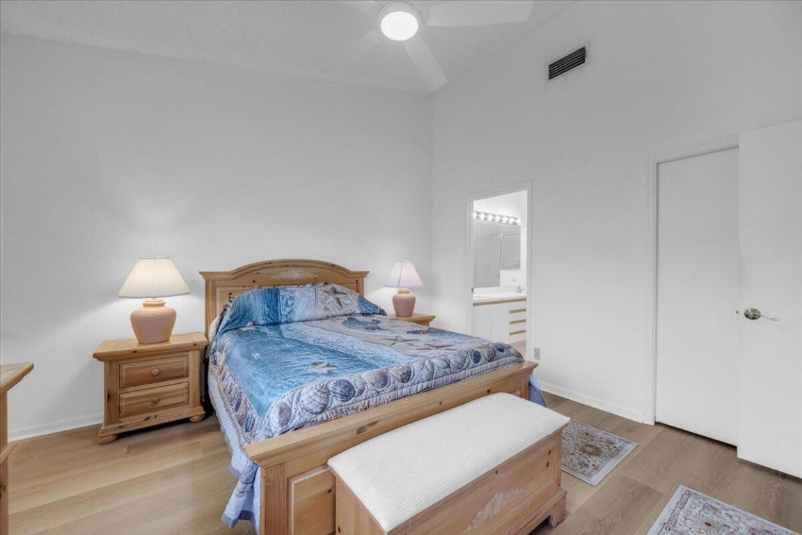 THE LITTLE CLUB CONDO - Residential