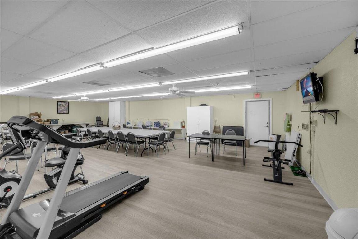 THE LITTLE CLUB CONDO - Residential