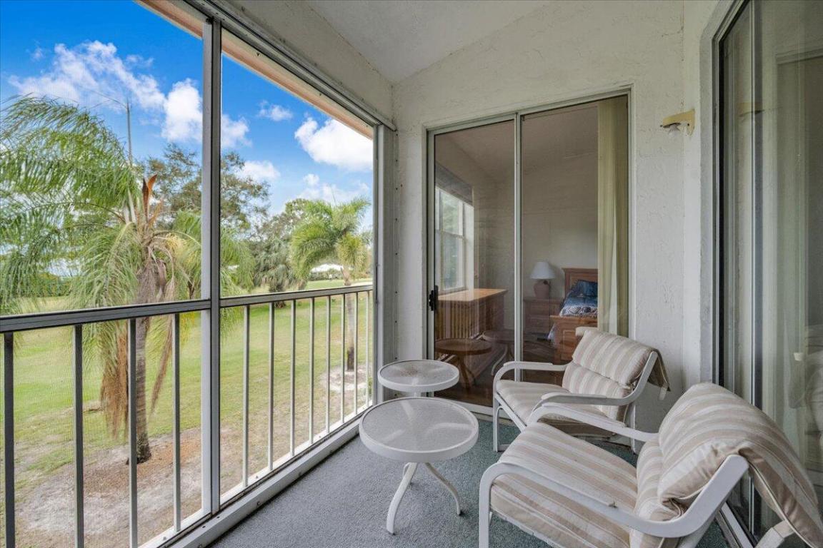 THE LITTLE CLUB CONDO - Residential