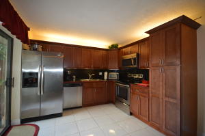 LAKESIDE - Residential Lease