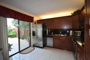 LAKESIDE - Residential Lease