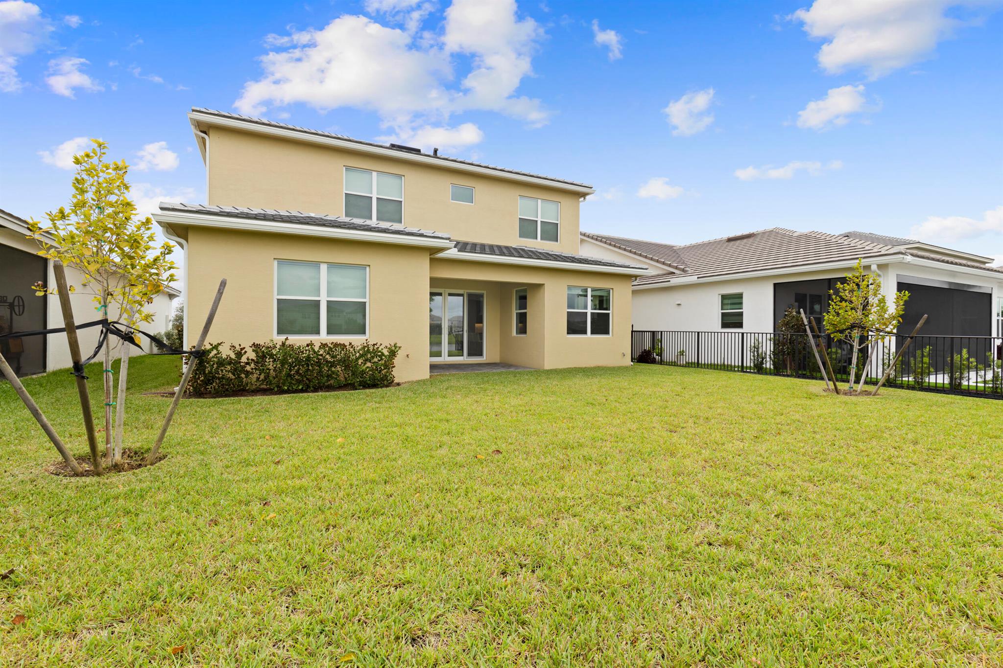 PINES OF WESTLAKE - Residential Lease