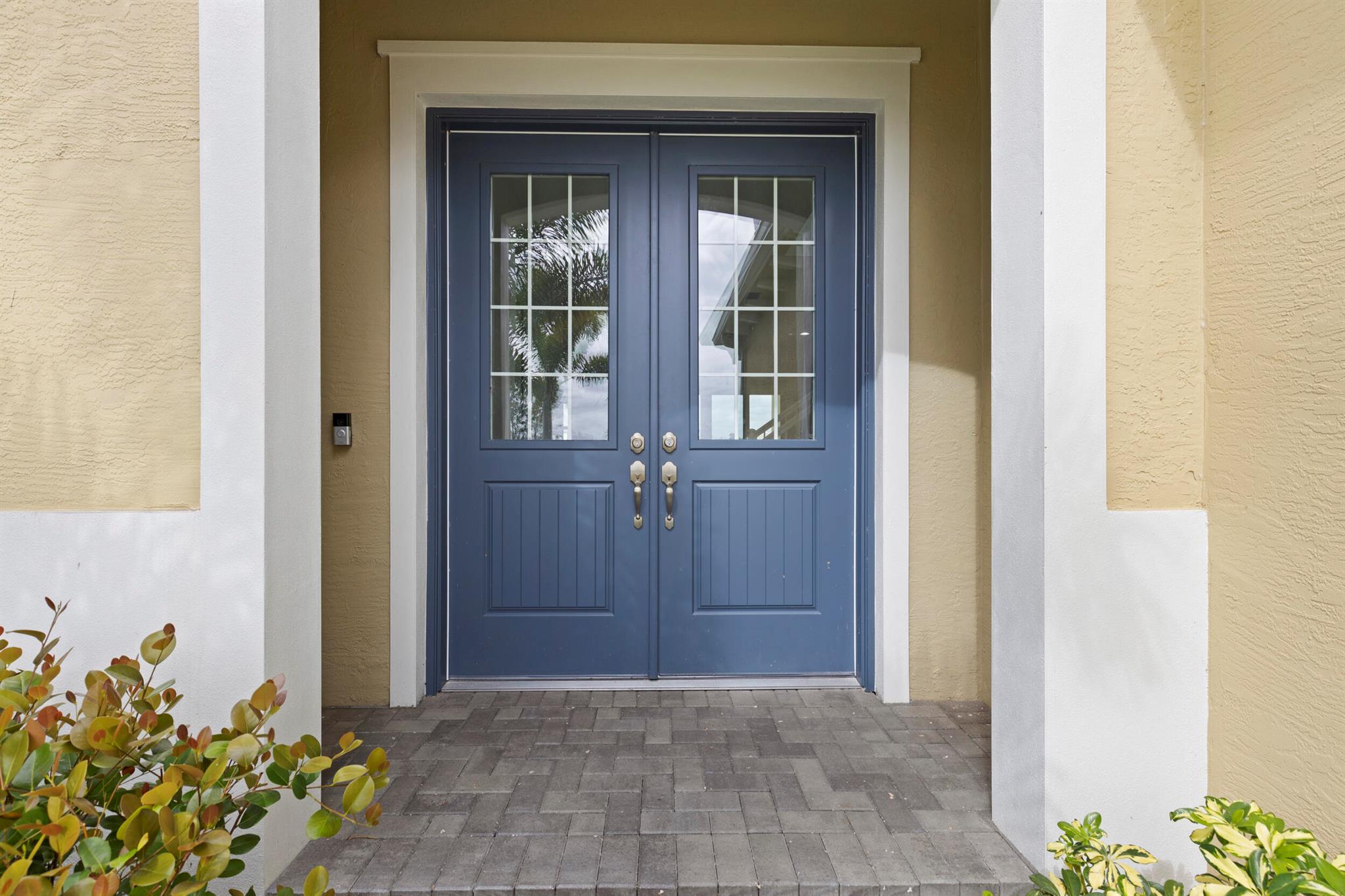 PINES OF WESTLAKE - Residential Lease