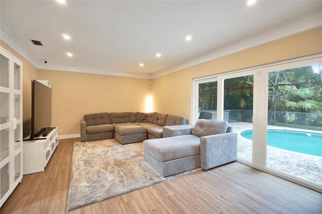 Woodside Estates - Residential Lease