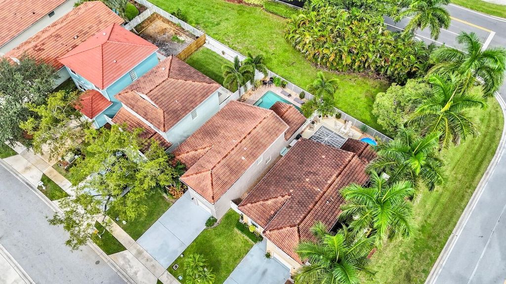 Photo of 6657 Green Island Circle, Lake Worth, FL 33463 (MLS # R11121464)