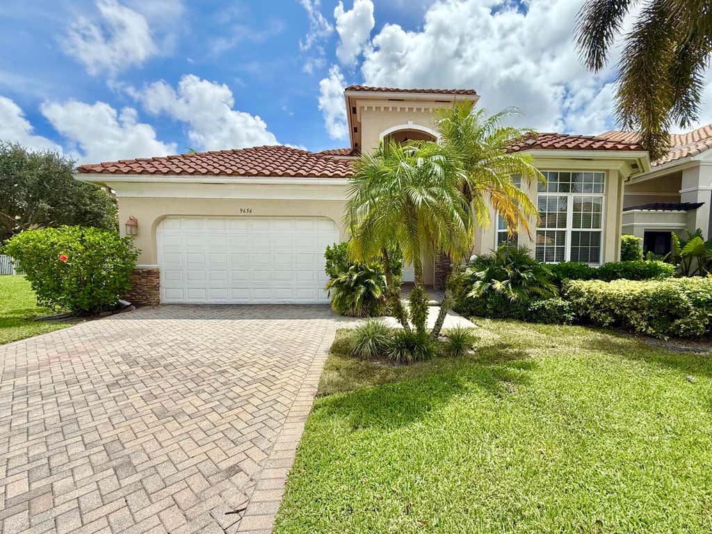 Photo of 9656 Cobblestone Creek Drive, Boynton Beach, FL 33472 (MLS # B26061243)