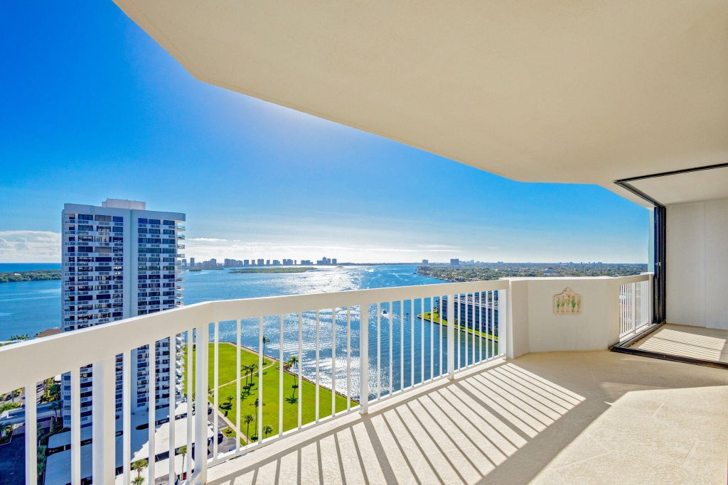 Photo of 123 Lakeshore Drive #1942, North Palm Beach, FL 33408 (MLS # R11046889)