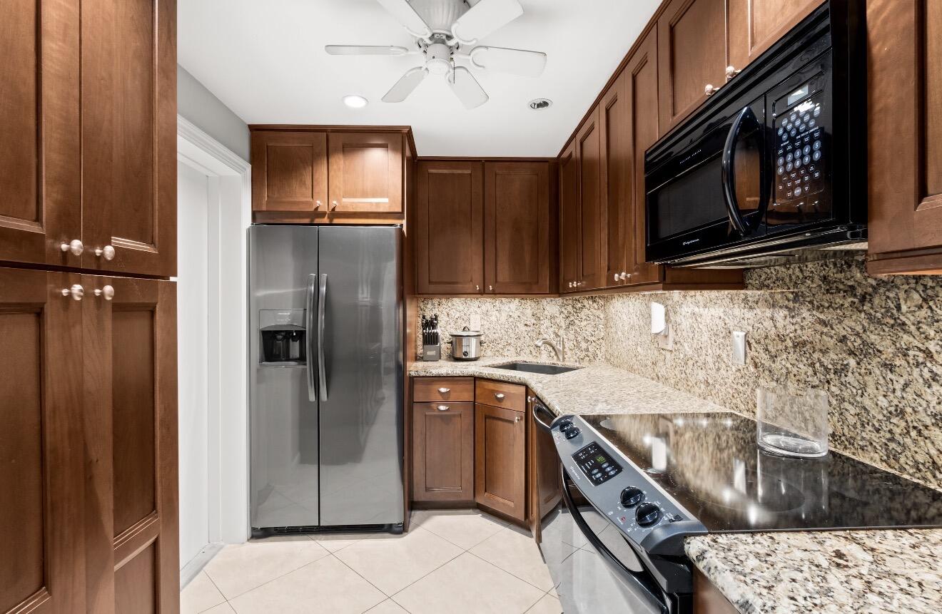 MANOR GROVE VILLAGE FOUR CONDO - Residential