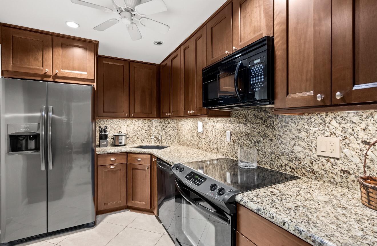 MANOR GROVE VILLAGE FOUR CONDO - Residential