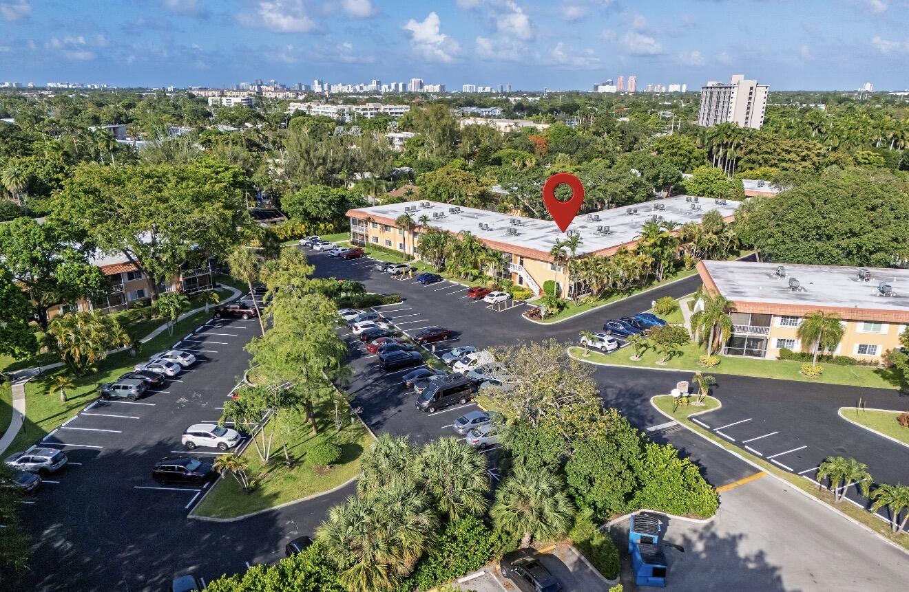 MANOR GROVE VILLAGE FOUR CONDO - Residential