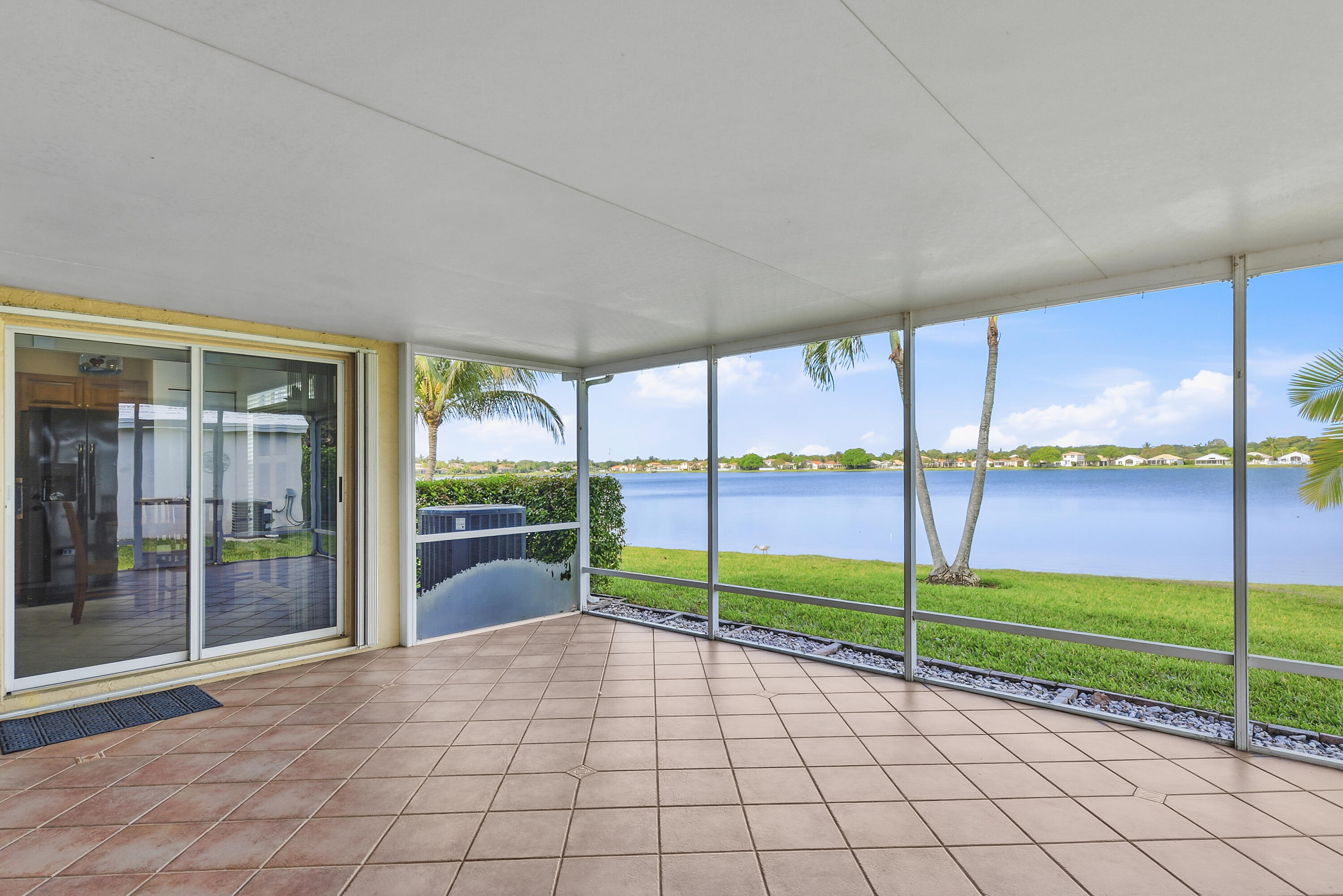 COCO LAKES - Residential