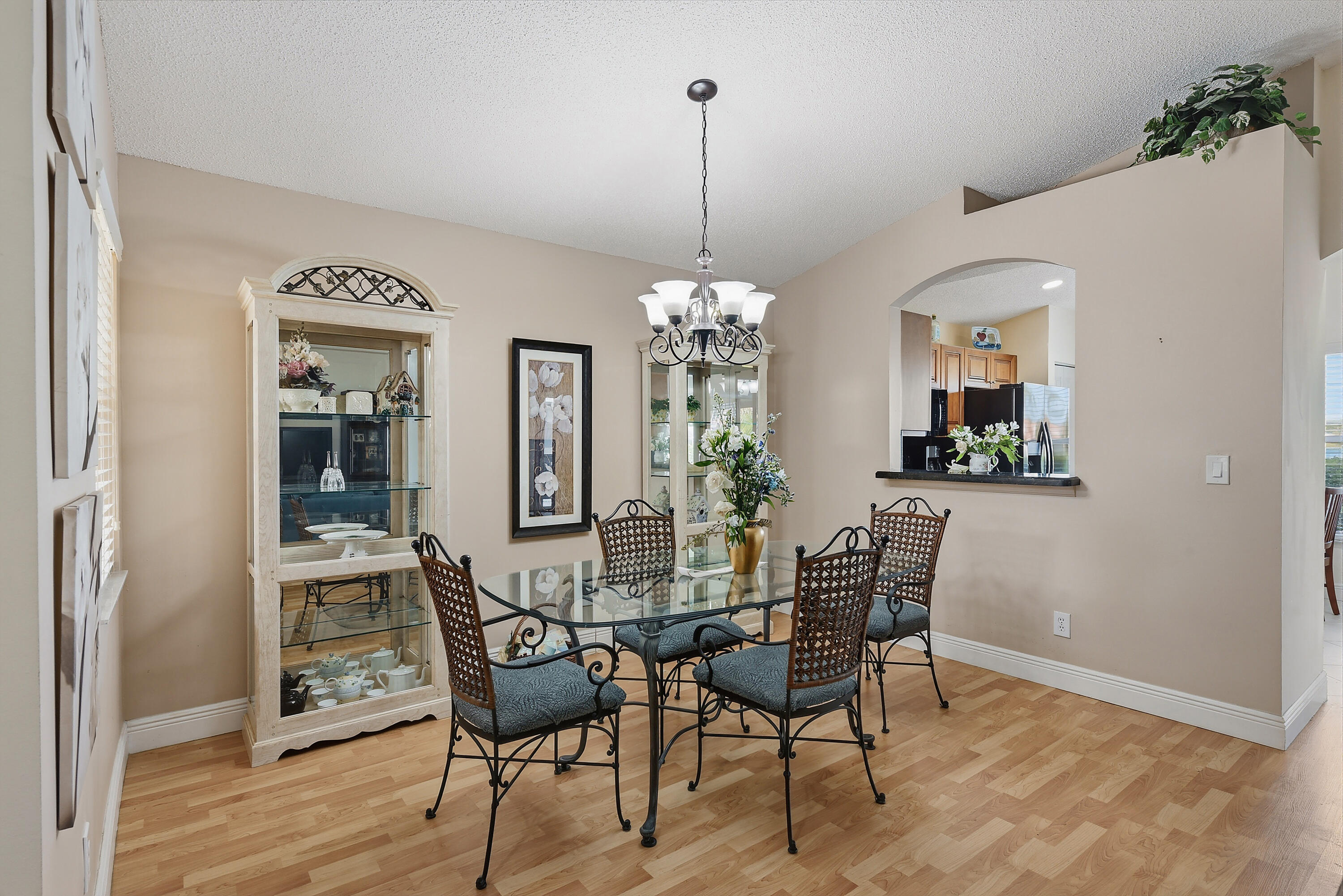 COCO LAKES - Residential