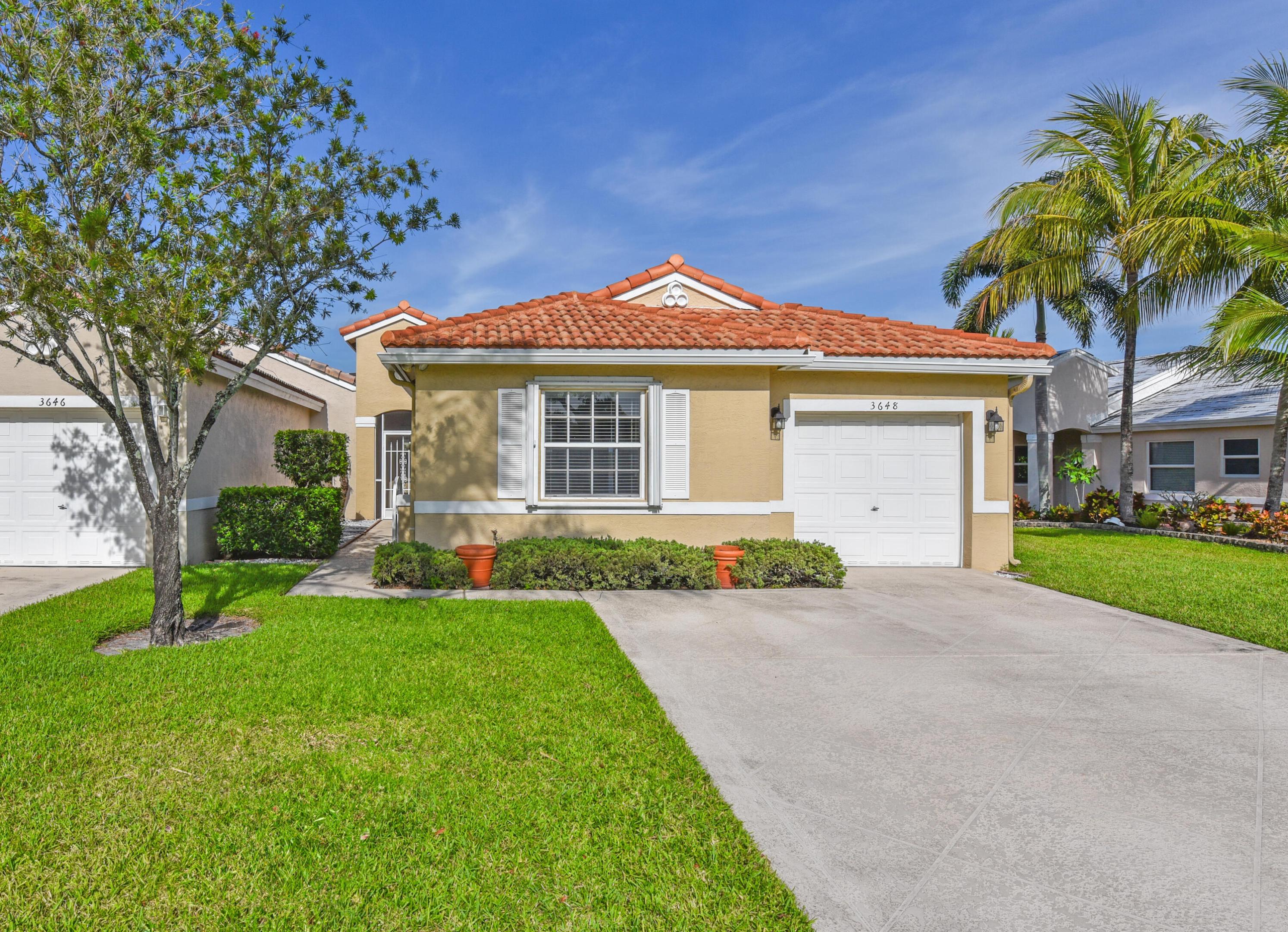 COCO LAKES - Residential