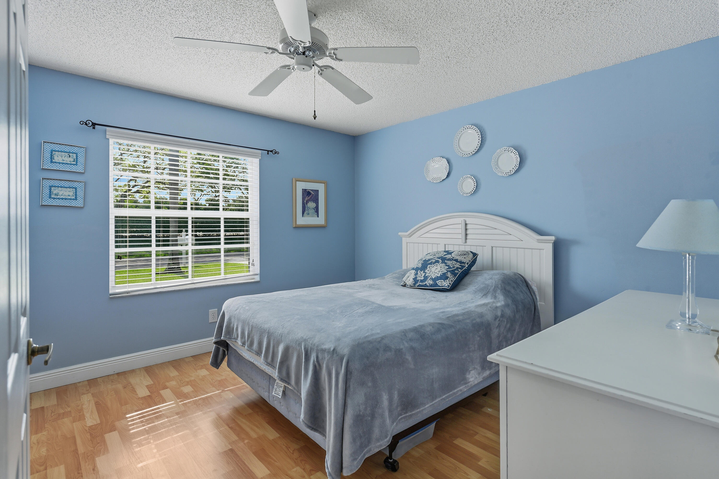 COCO LAKES - Residential