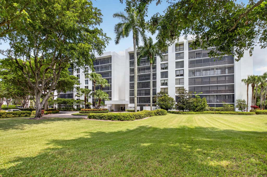 Photo of 20090 Boca W Drive #317, Boca Raton, FL 33434 (MLS # B26066565)