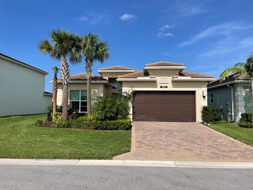 Photo of 9589 Highland Pointe Pass, Delray Beach, FL 33446 (MLS # R10773055)