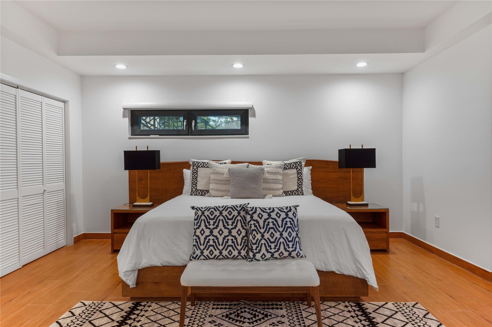 Timeless Paradise, Rum Point - Residential