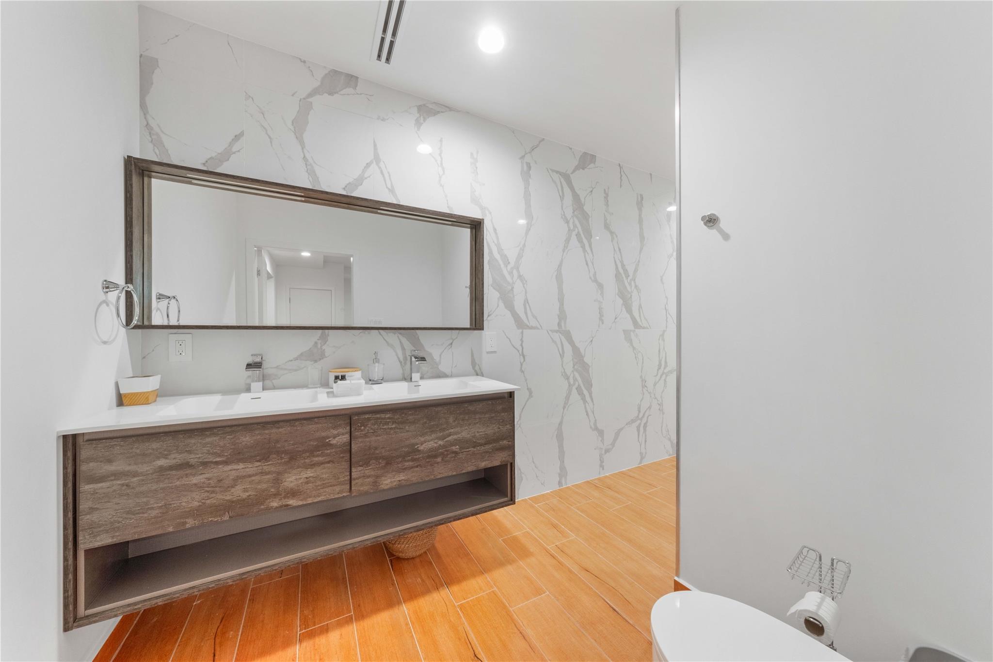 Timeless Paradise, Rum Point - Residential