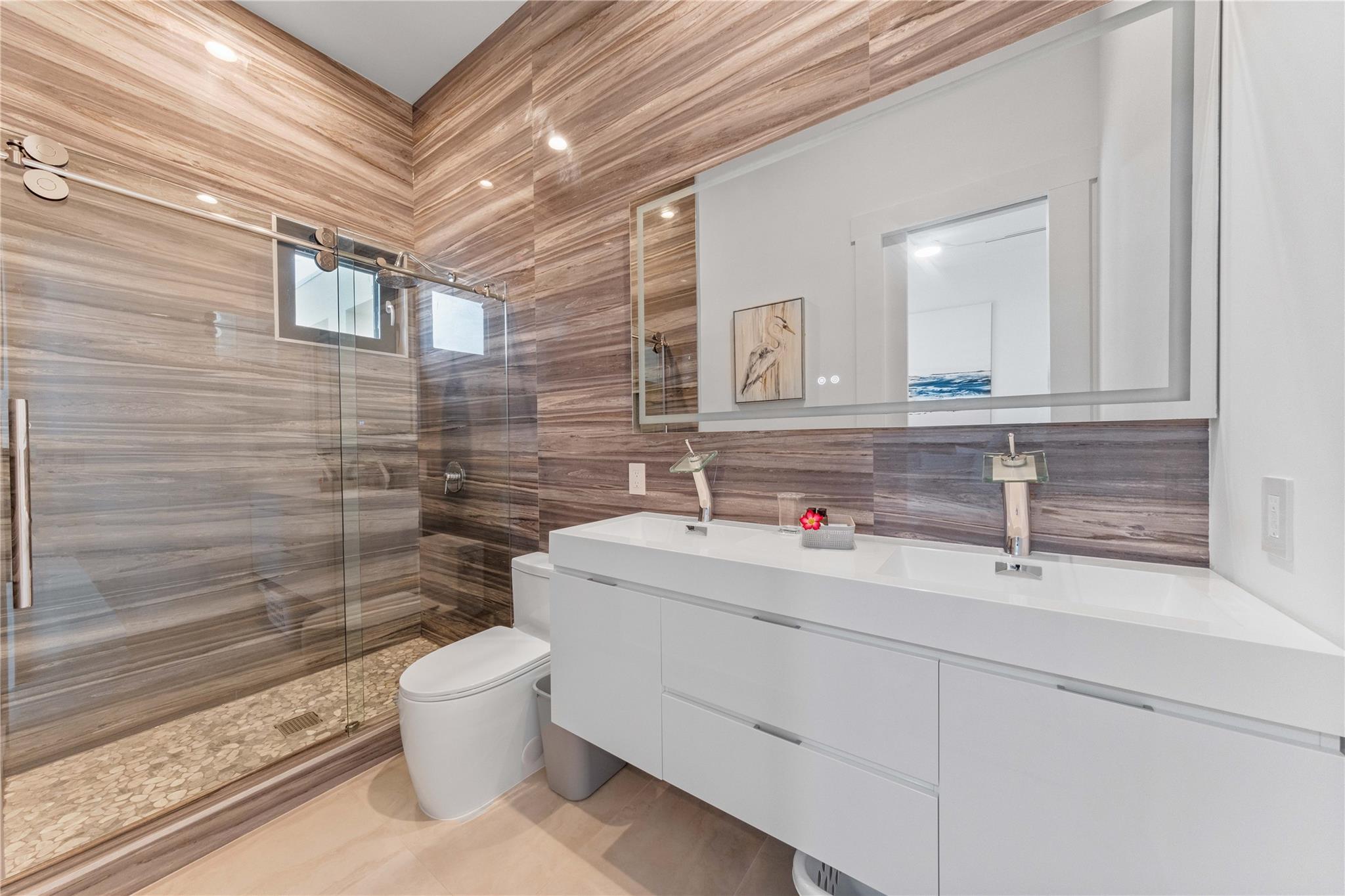 Timeless Paradise, Rum Point - Residential