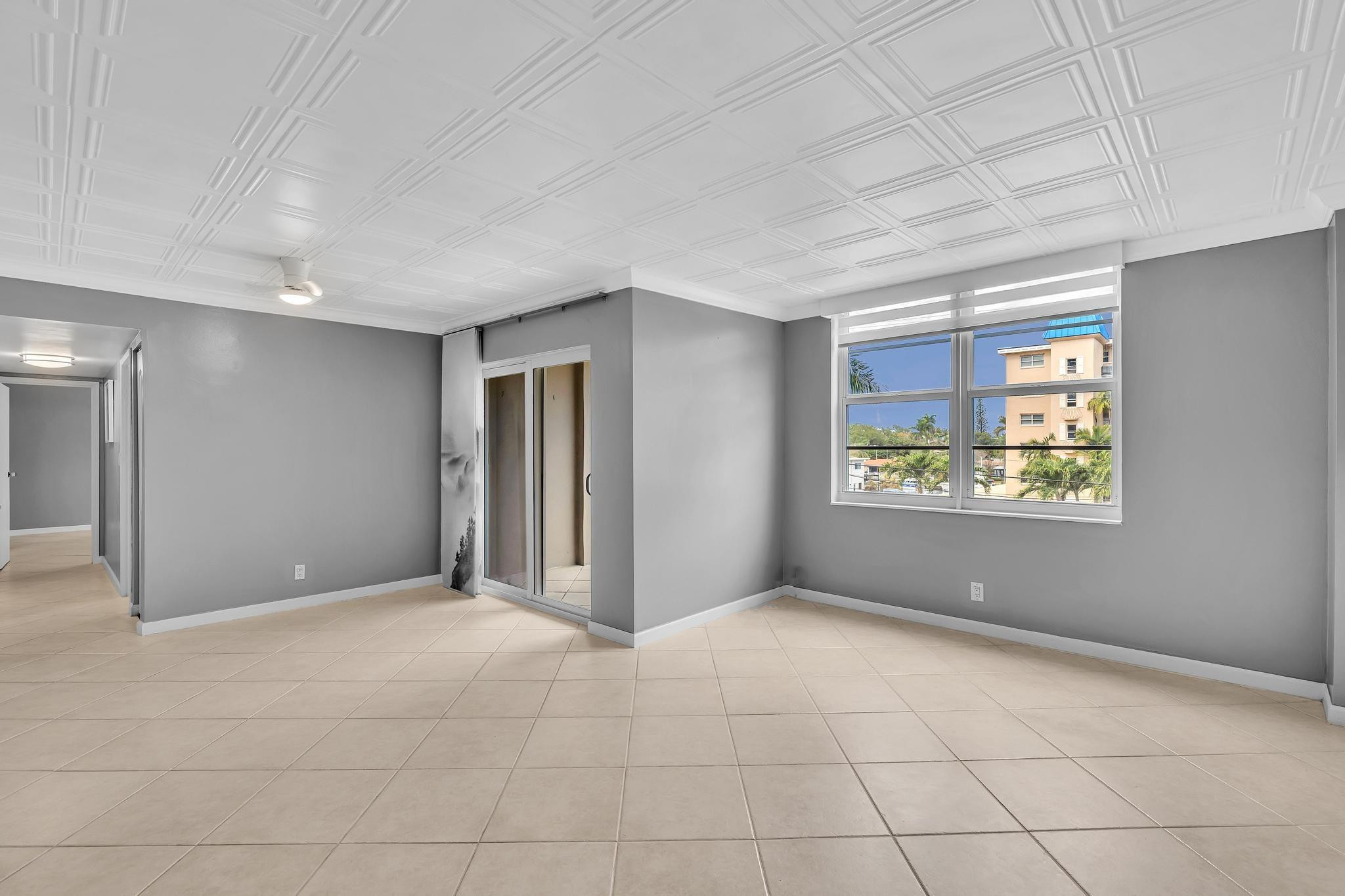 PLAZA 15 CONDO - Residential