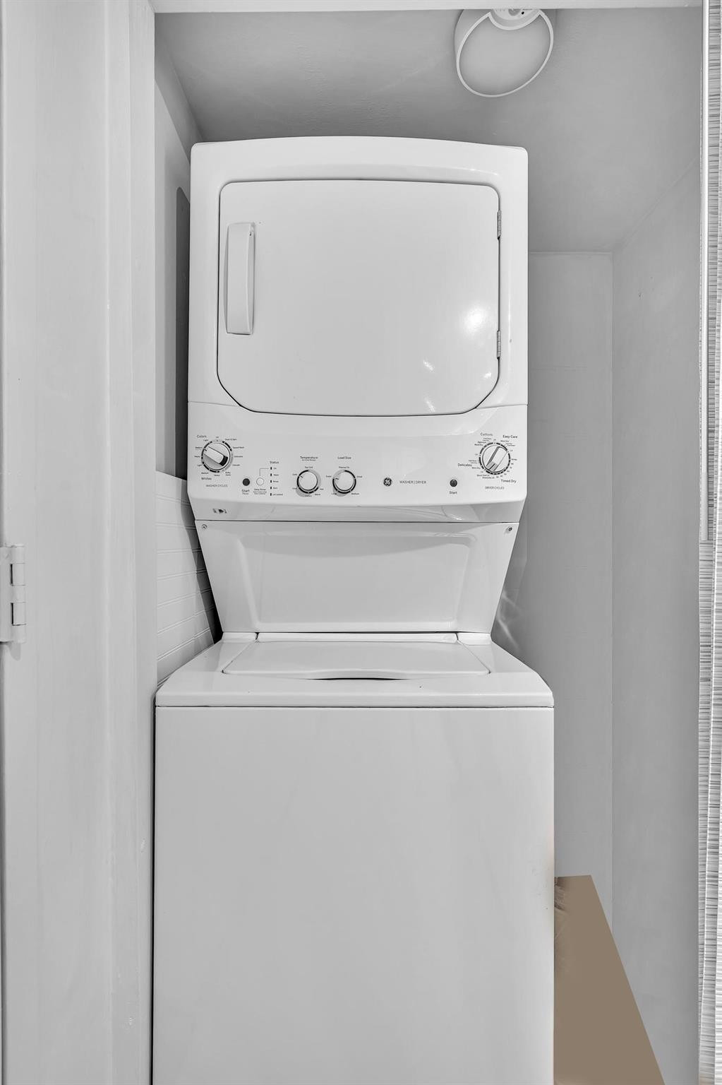 PLAZA 15 CONDO - Residential