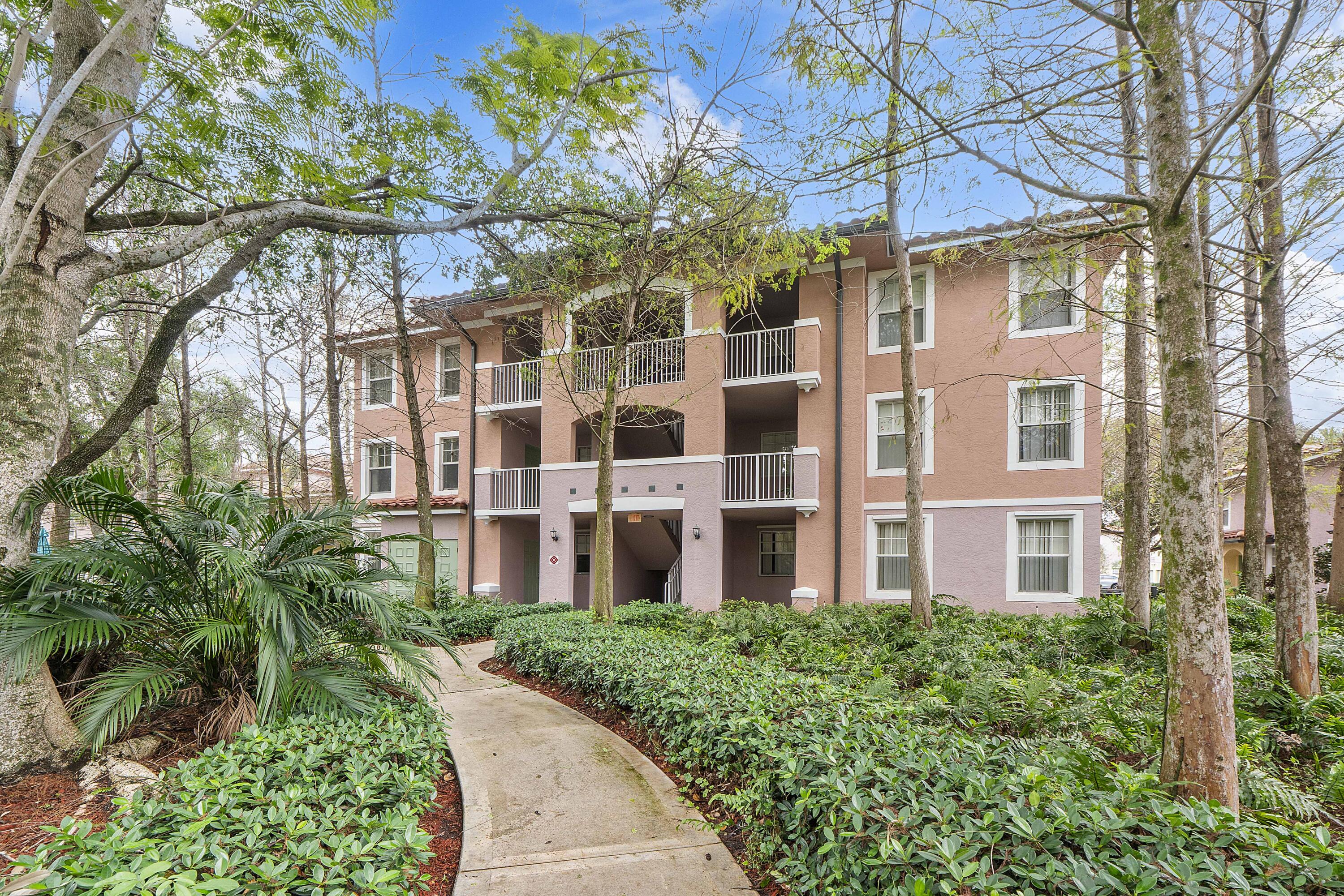 CYPRESS POINTE AT CORAL SPRINGS - Residential