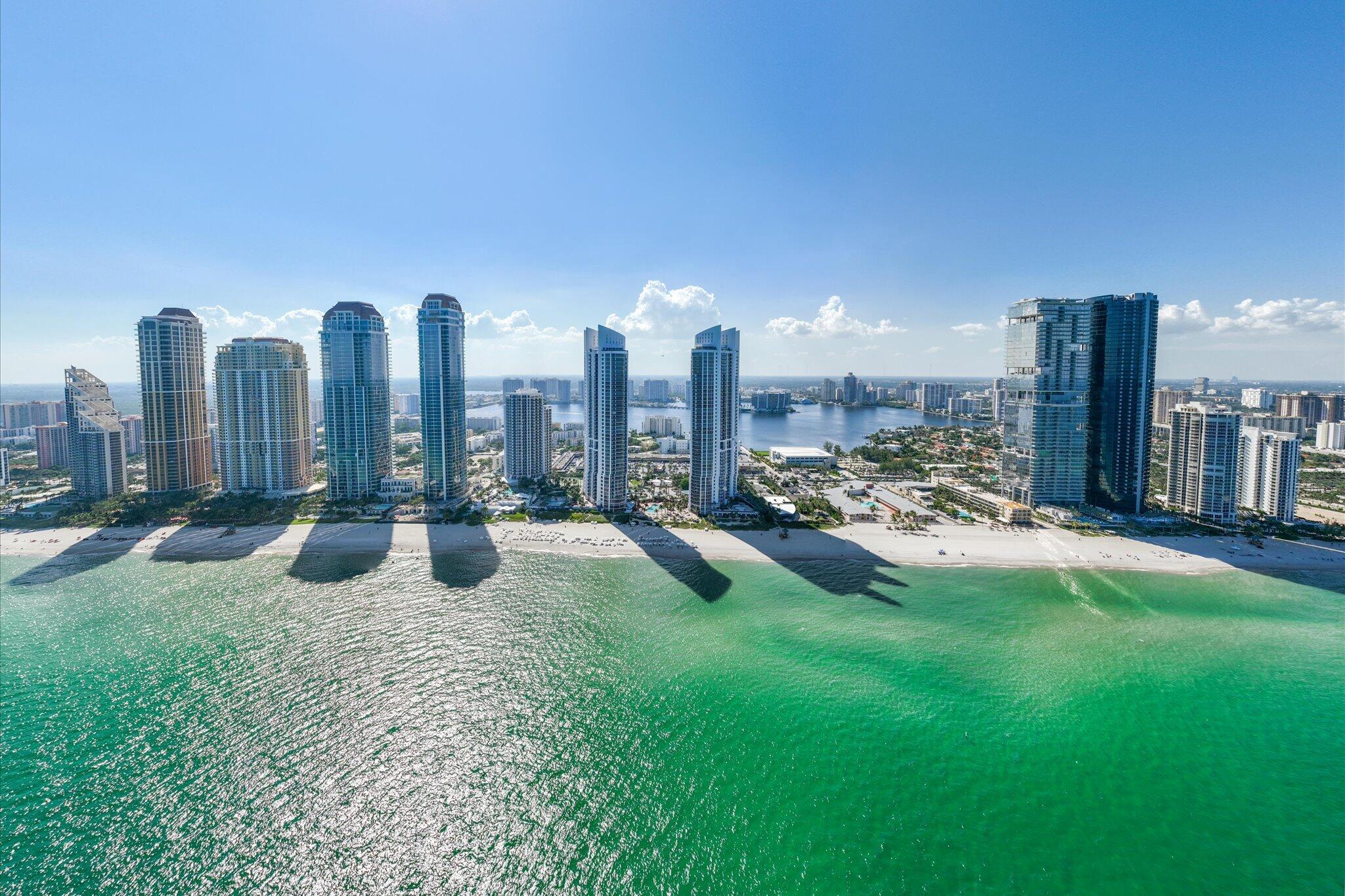 18201 Collins Avenue 3704