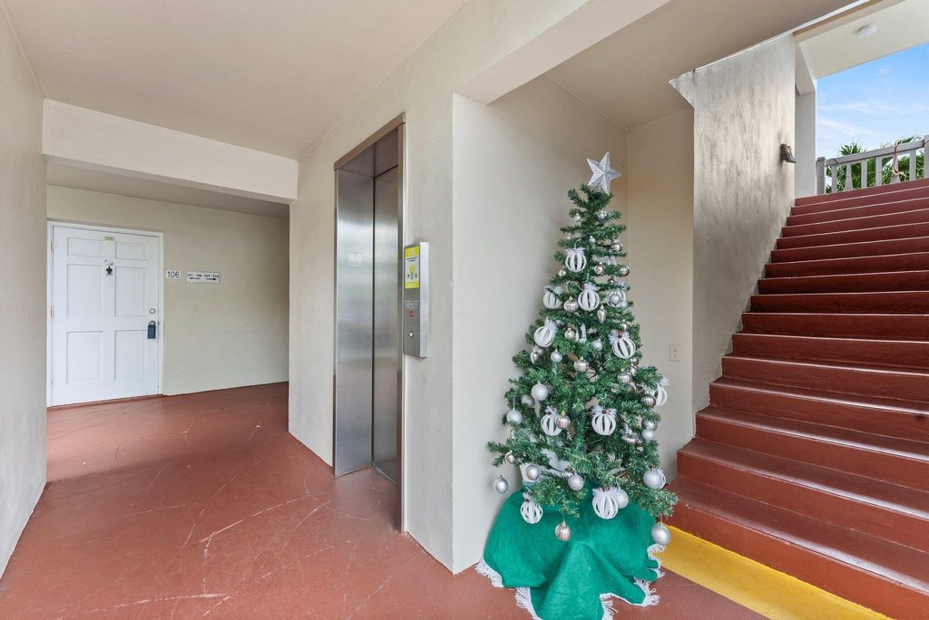 Photo of 2615 N Garden Drive #106, Lake Worth, FL 33461 (MLS # R10944353)