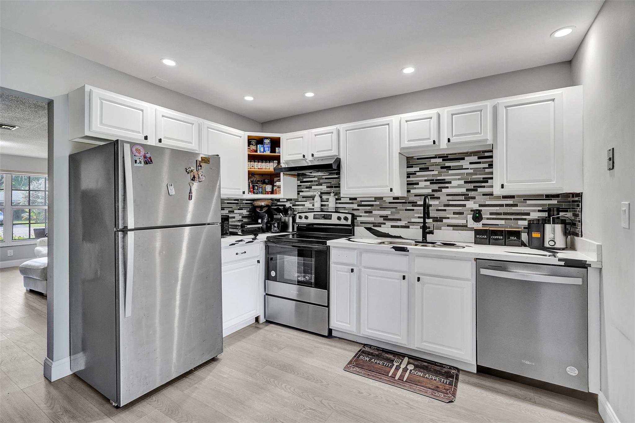 The Dells 64-40 B - Residential Income
