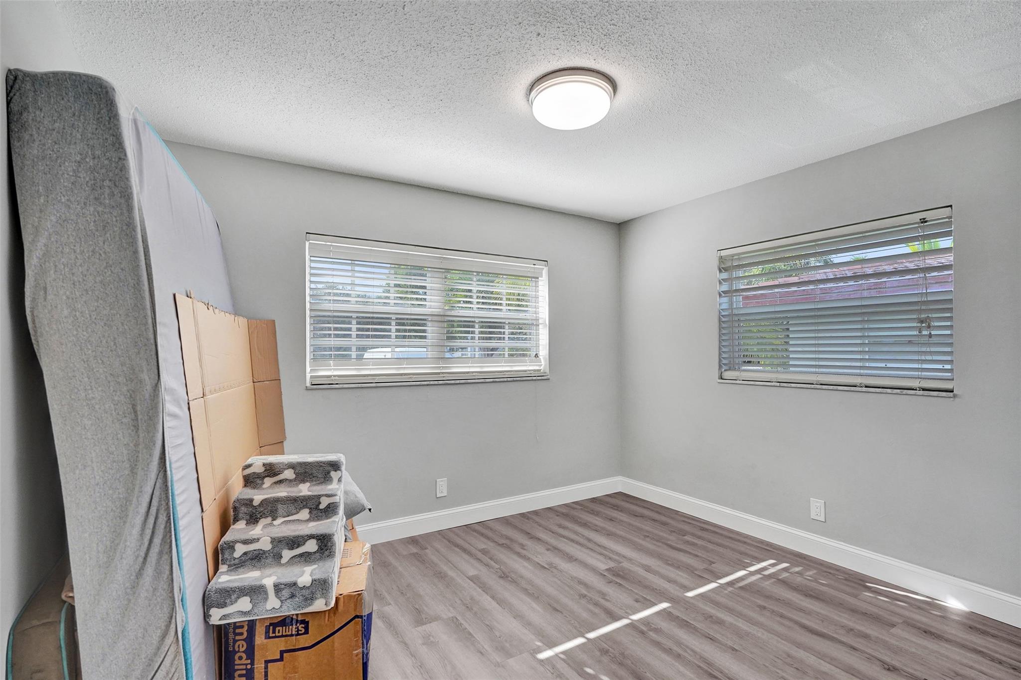 The Dells 64-40 B - Residential Income