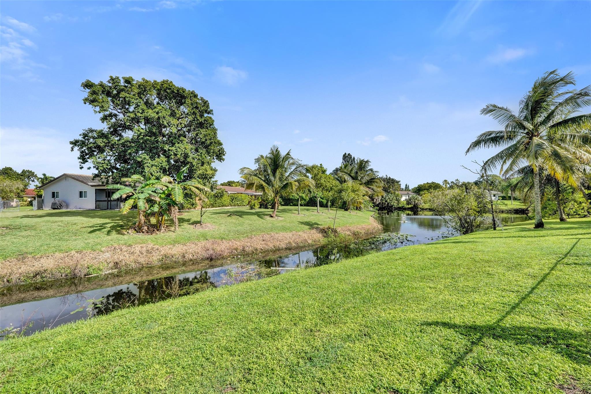 The Dells 64-40 B - Residential Income