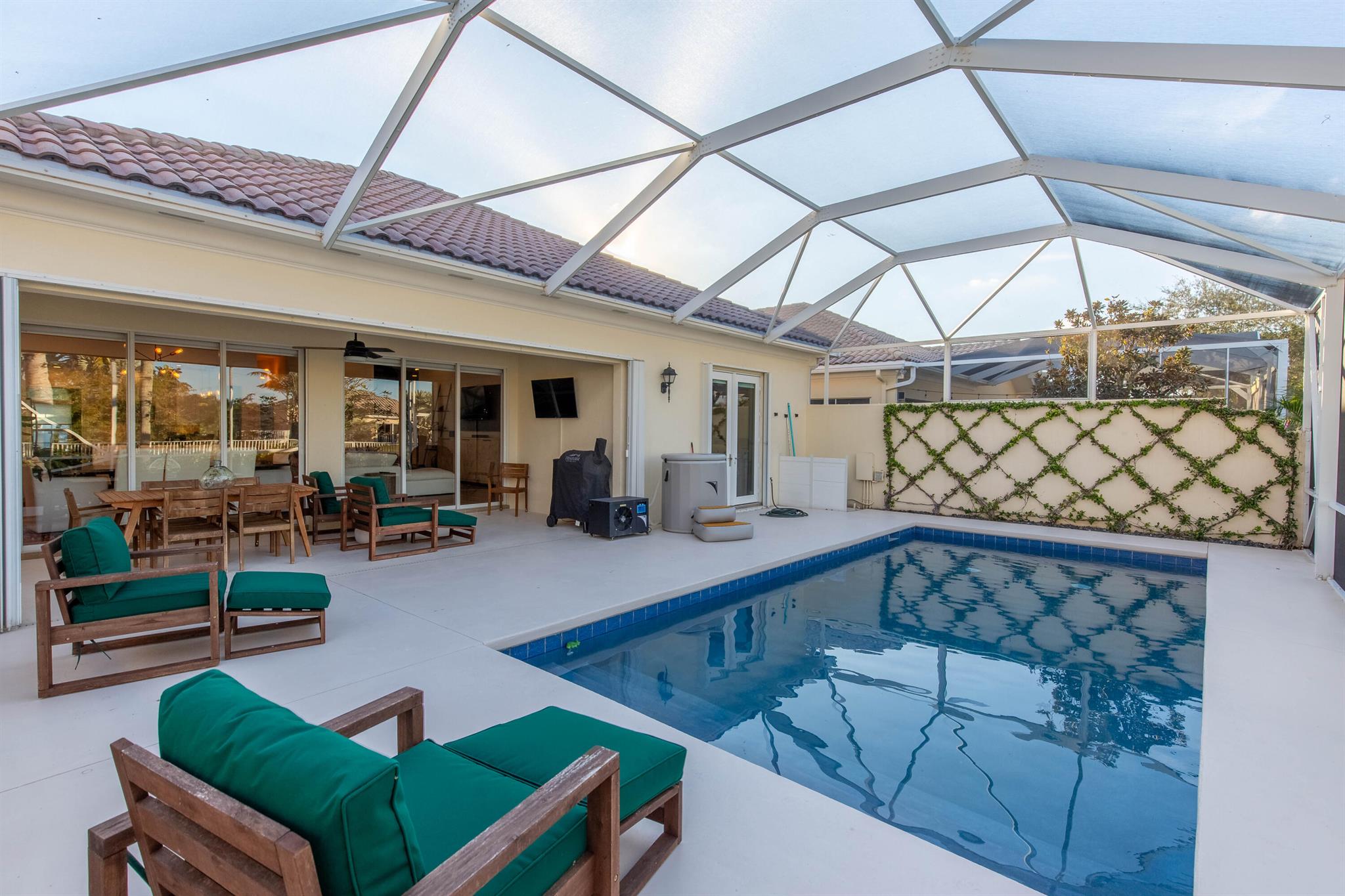 VILLAGEWALK OF WELLINGTON - Residential Lease