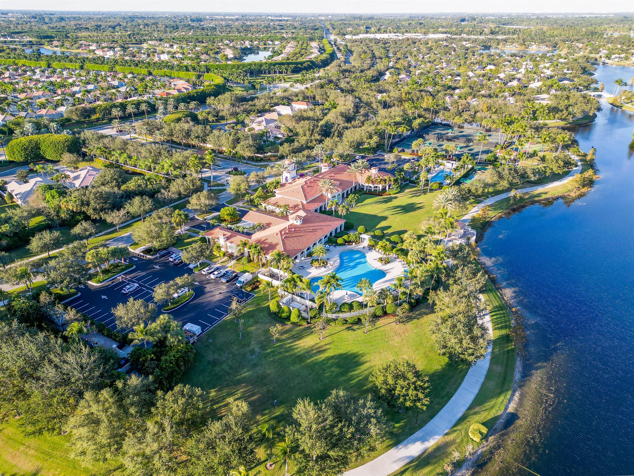 VILLAGEWALK OF WELLINGTON - Residential Lease