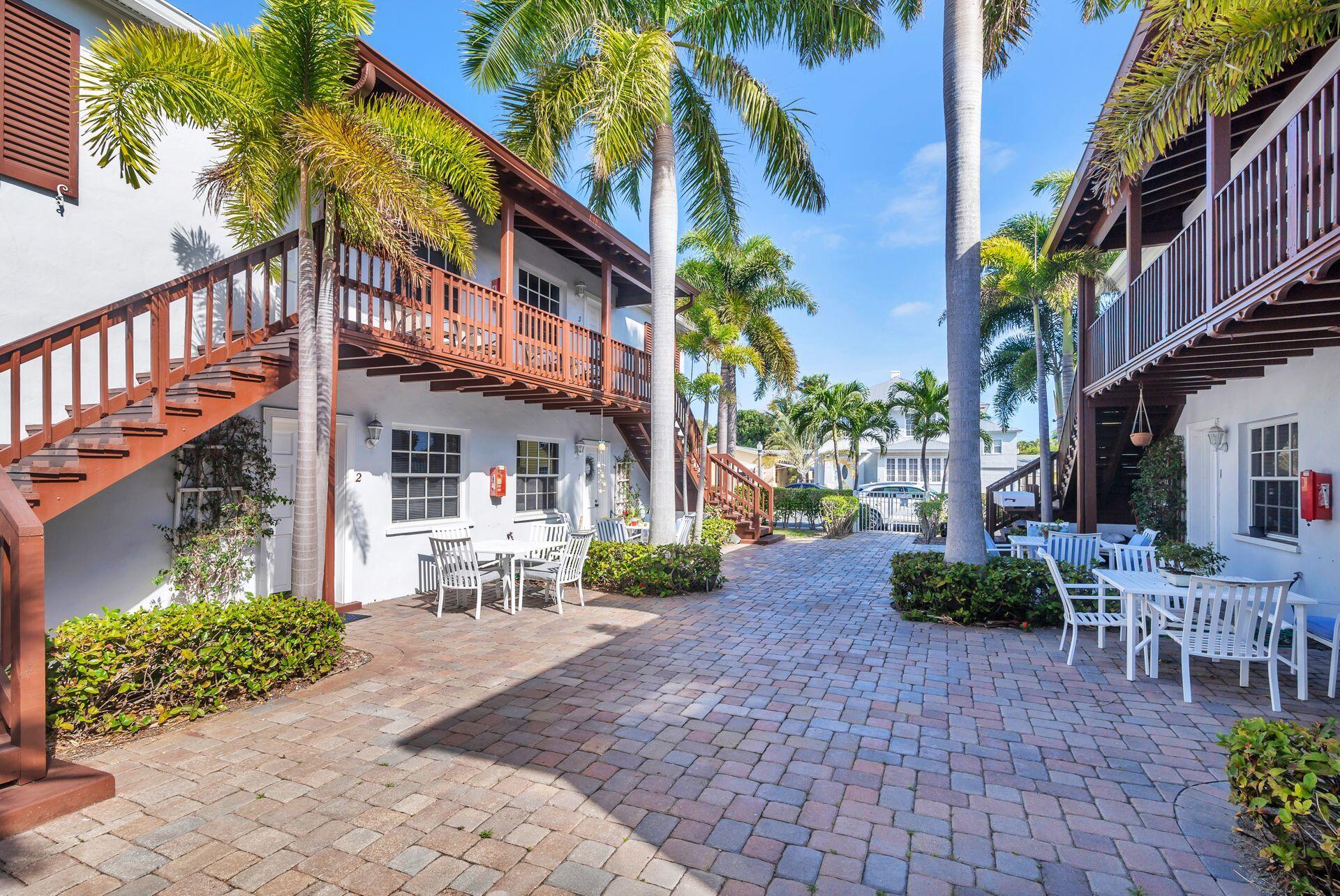 ESTATES OF SOUTH PALM BEACH - Residential